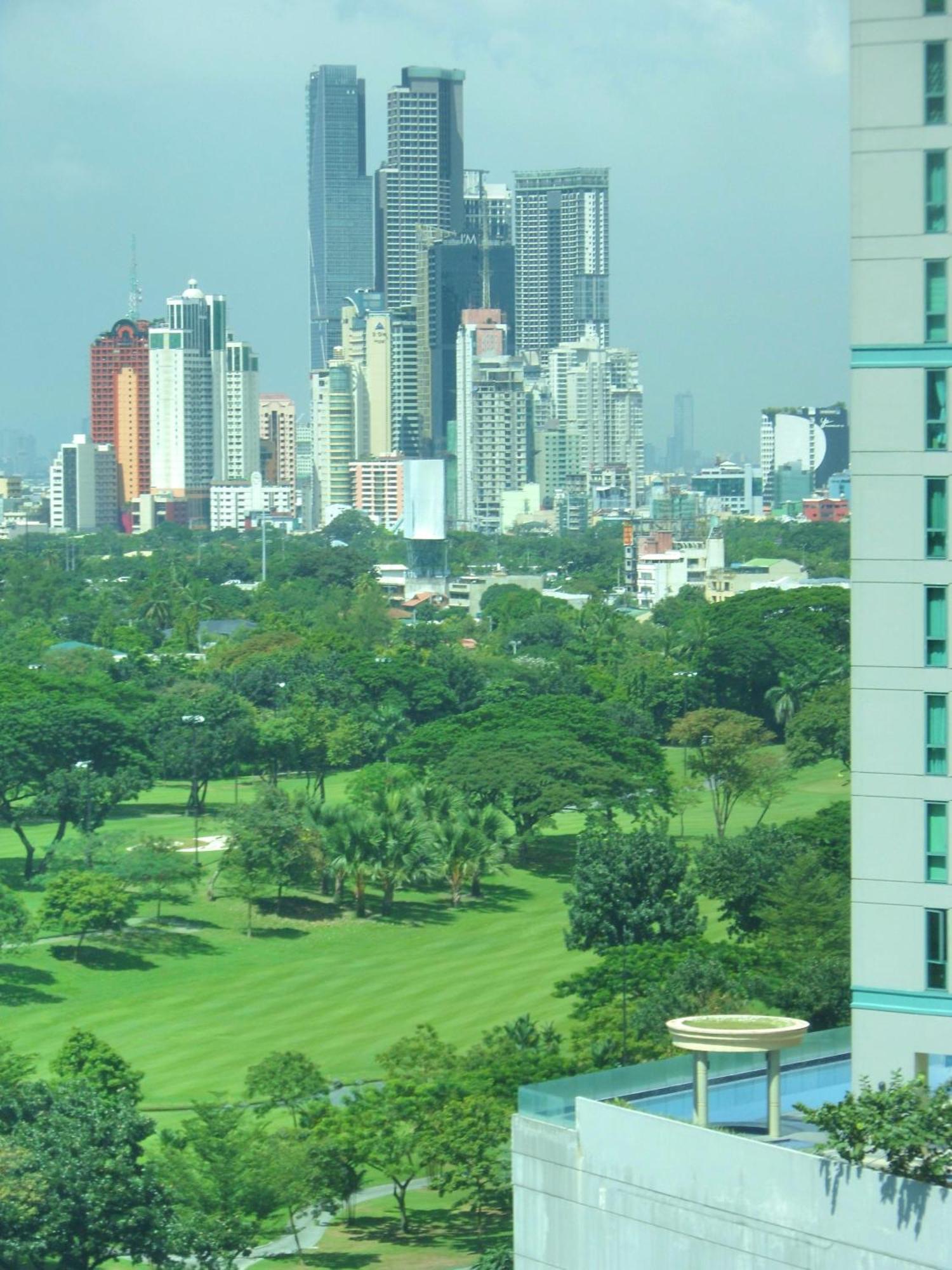 Avant Apartments At The Fort Taguig Exteriér fotografie
